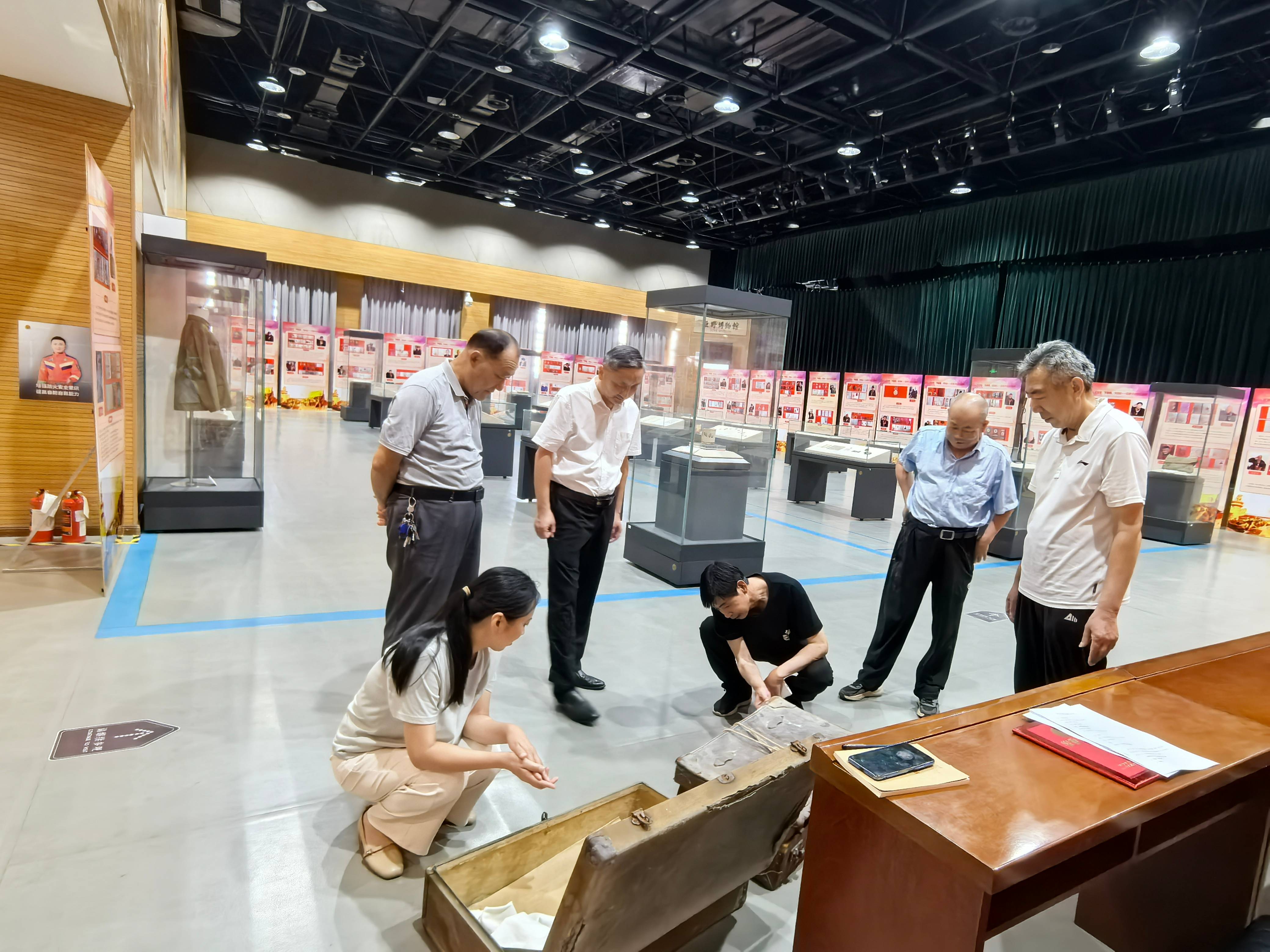 5(1).jpg 捐赠革命文物 留住红色记忆----巨野博物馆举行文物捐赠仪式 巨博资讯 第5张 捐赠革命文物 留住红色记忆----巨野博物馆举行文物捐赠仪式 巨博资讯 第5张