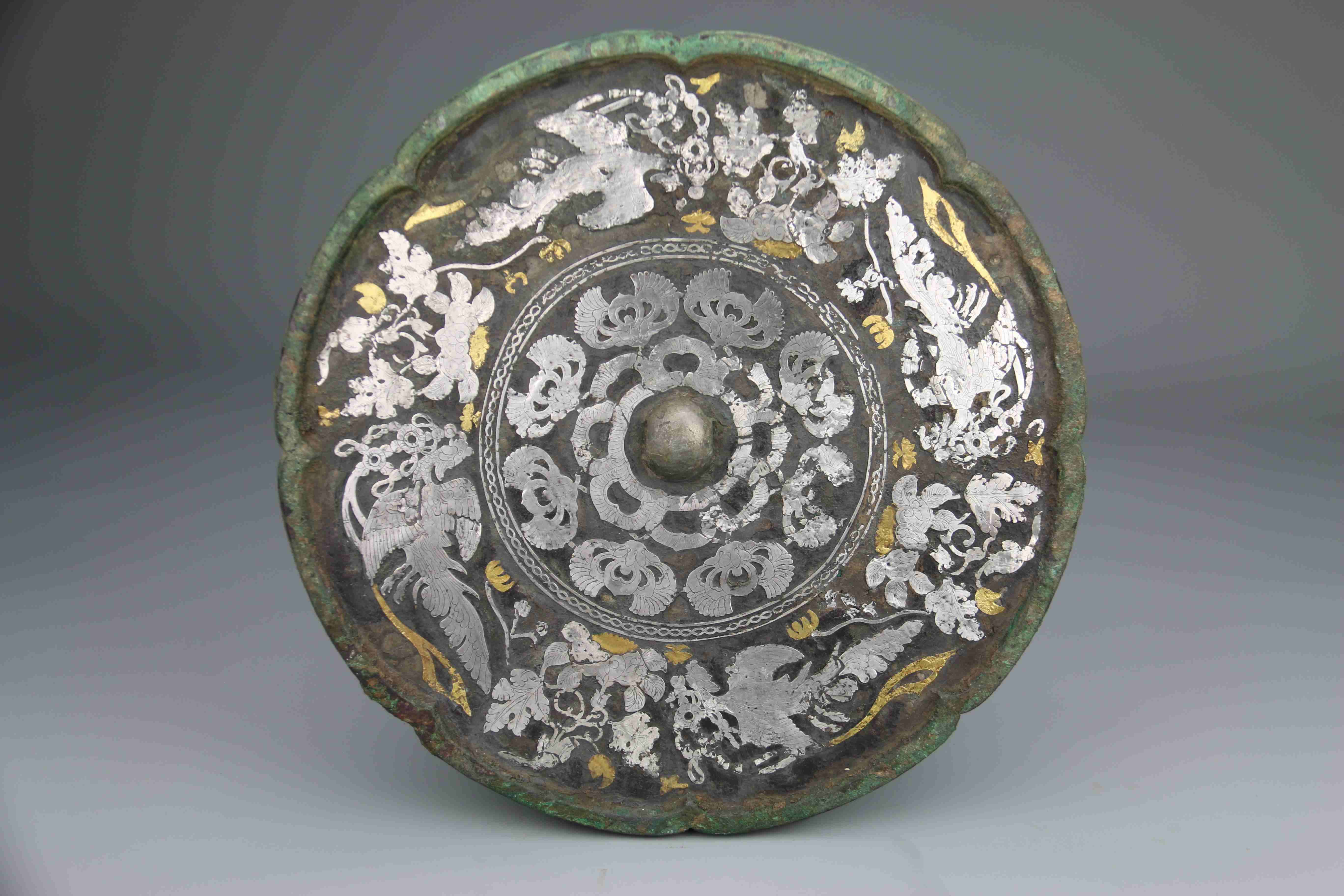 9999(1).jpg 文博日历丨唐代铜镜上的“三人行,必有我师” 知识普及 第9张 文博日历丨唐代铜镜上的“三人行,必有我师” 知识普及 第9张