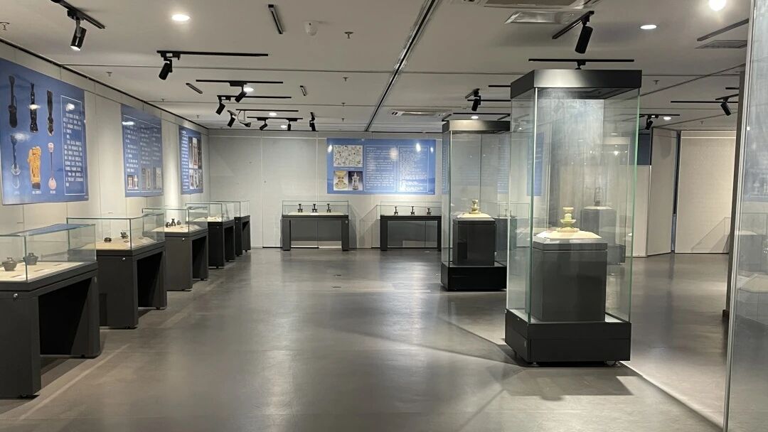 新展速递：灯火华章 光照千秋——明清灯具展开展啦 巨博新闻 第2张