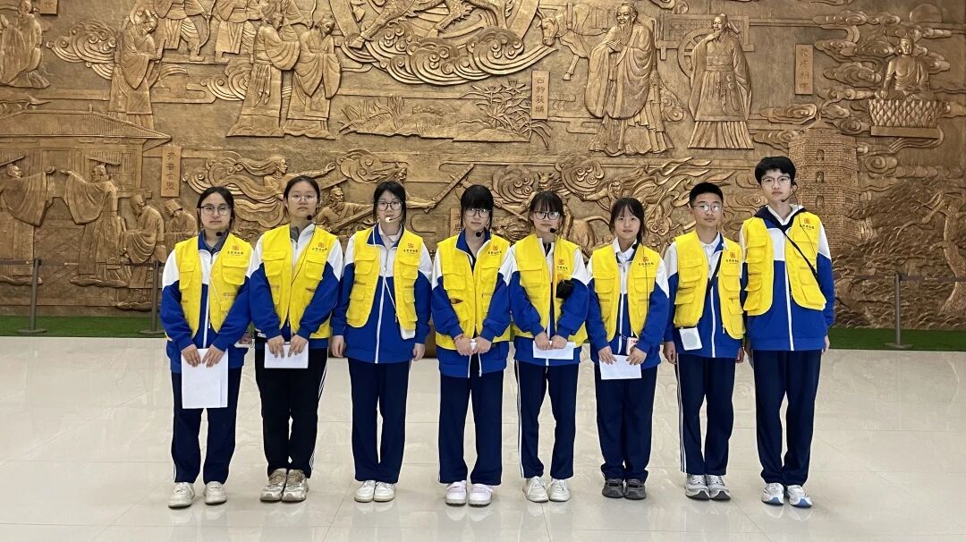 雷锋月系列活动（三）文苑中学走进巨野县博物馆开展主题活动 主题活动 第3张