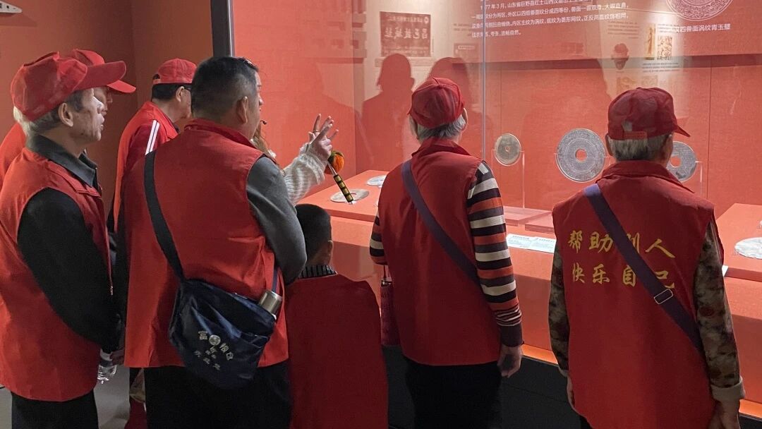 “银龄乐享·文化惠民”：巨野博物馆开展老年观众专场参观活动          参观报道 第3张